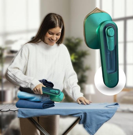 "✨ Plancha de vapor portátil y compacta ✨ Perfecta para viajes 🧳👔 y para mantener tu ropa siempre impecable 💨👗♨"